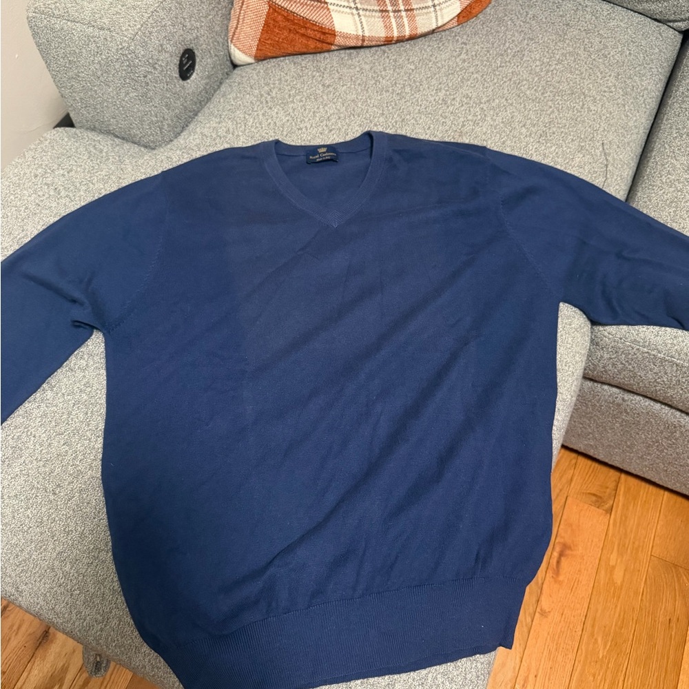 Elegant Navy cashmere Sweater for Men